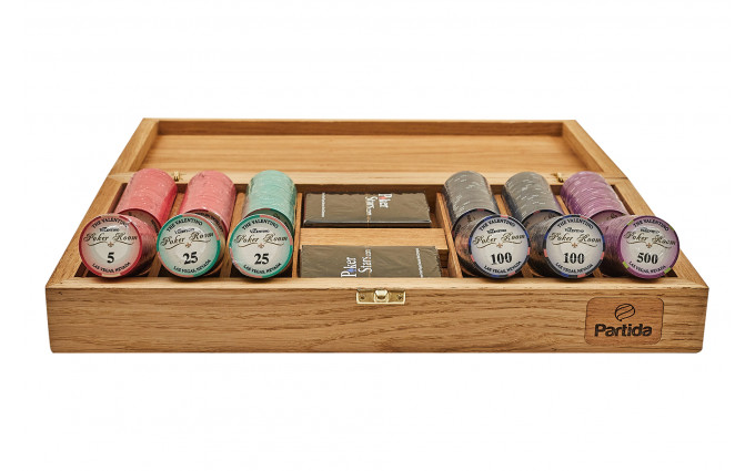 Набор для покера Valentino Poker Room Ceramic на 300 фишек в дубовом кейсе, Partida Набор для покера Valentino Poker Room Ceramic на 300 фишек в дубовом кейсе, Partida